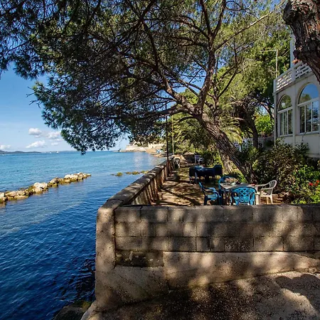 Three Pearls Deluxe By The Sea Ζαντάρ