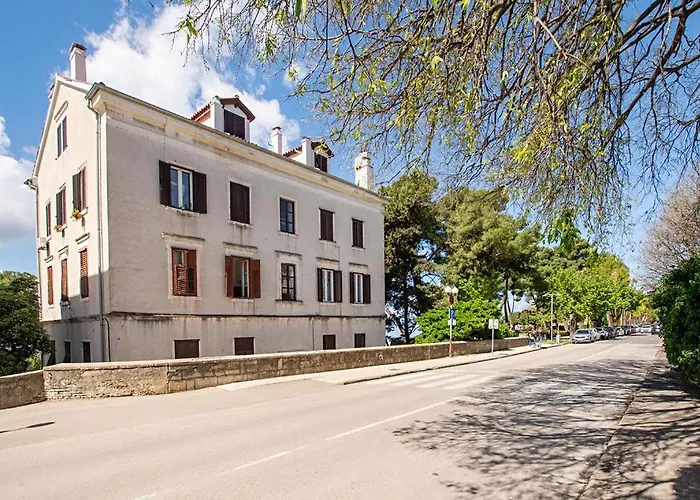 Three Pearls Deluxe By The Sea شقة