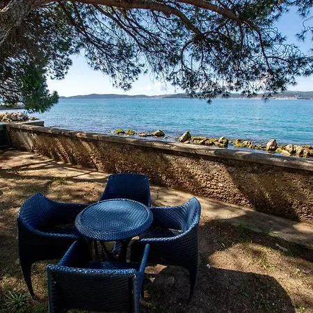 Three Pearls Deluxe By The Sea * Zadar