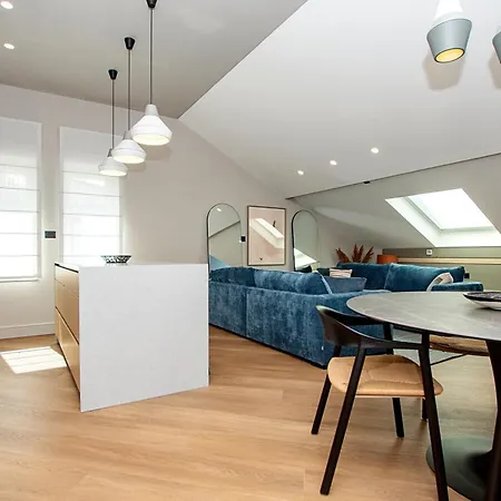 Three Pearls Deluxe By The Sea Апартаменты Задар