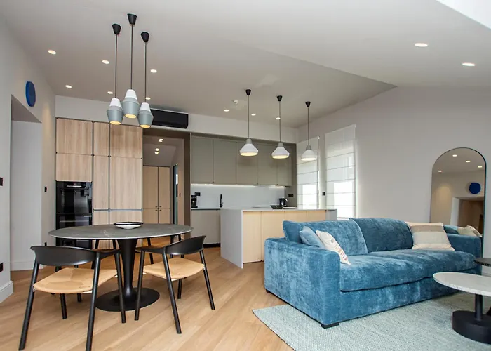 Three Pearls Deluxe By The Sea *