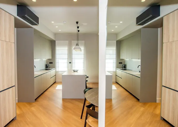 Three Pearls Deluxe By The Sea